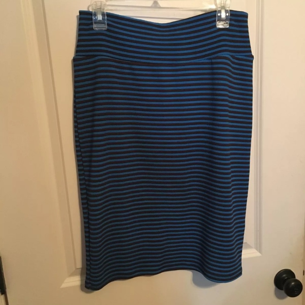 Lularoe Cassie strips